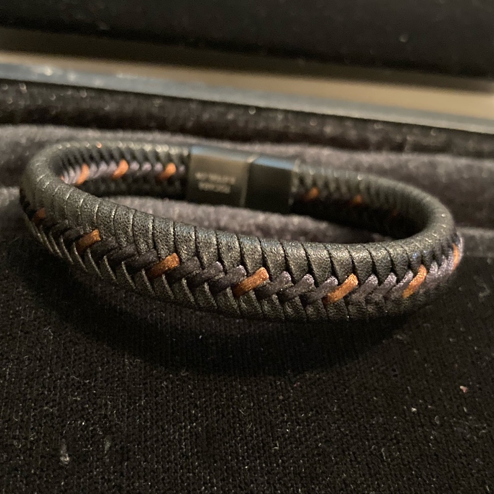 TOCARA. MICKAEL Leather Silk cord & Stainless Steel Black finish. 8.5” bracelet